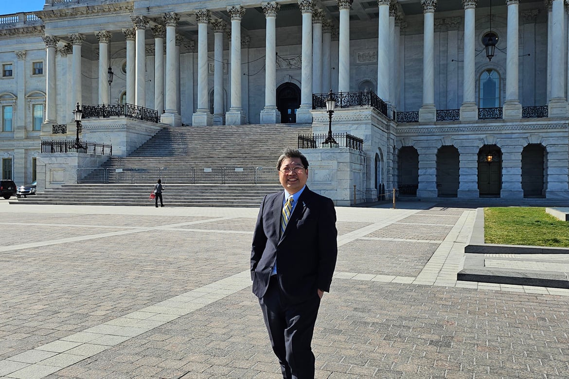 Steven Chen, MD: Dr. Chen heading into the Capitol to lobby for physicians