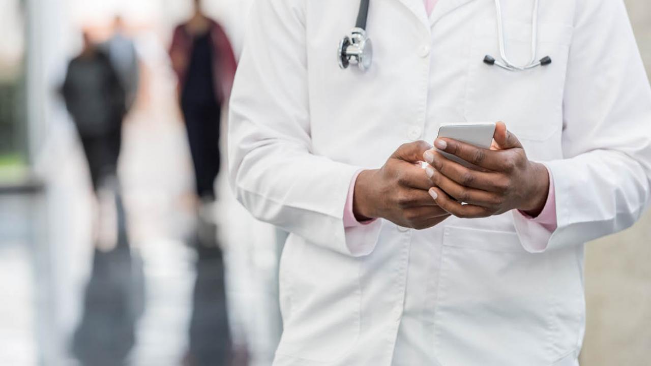 Peer support program strives to ease distress during pandemic | American  Medical Association