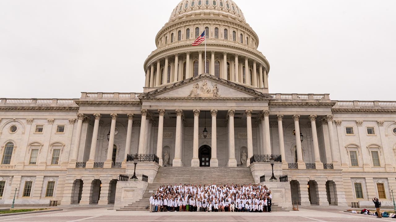 MAC 2023 medical students at US Capitol-16:9 ratio