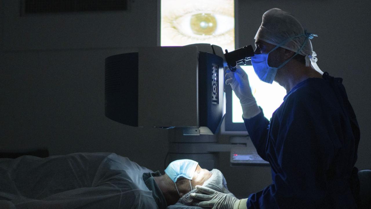 Let optometrists do eye surgery? That’s going to be a no