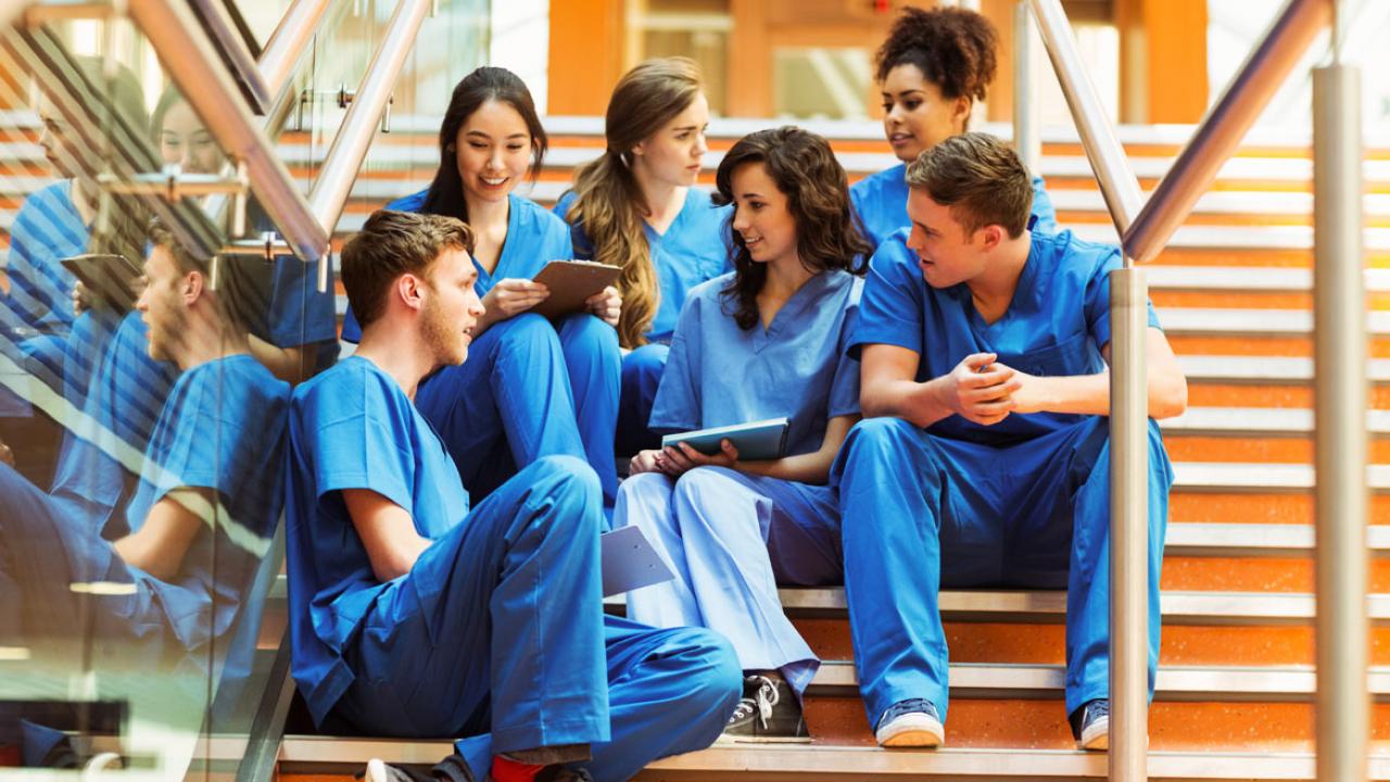 Medical students | Study Medicine in Ireland