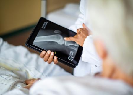 X-ray image on a tablet