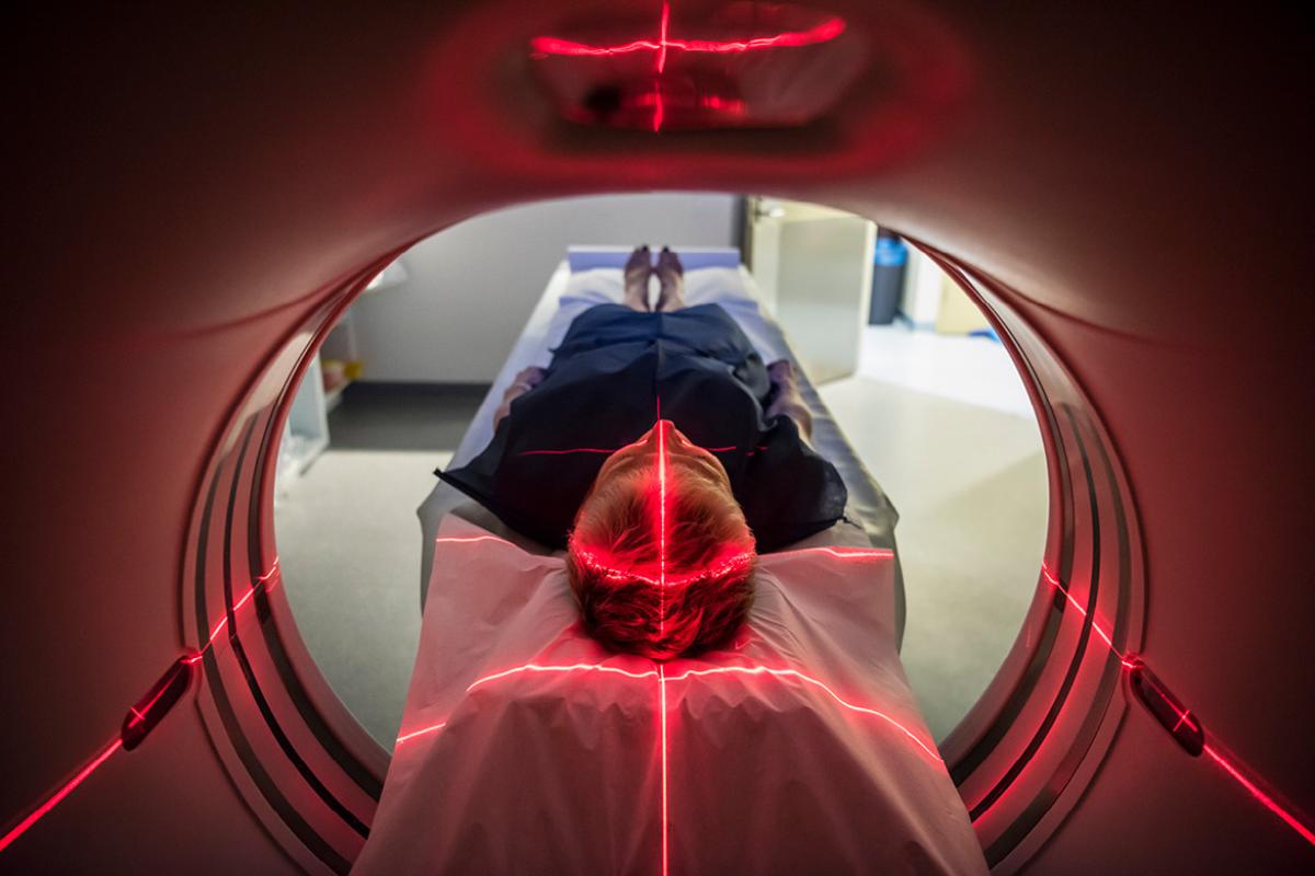 Patient receiving advanced diagnostic imaging