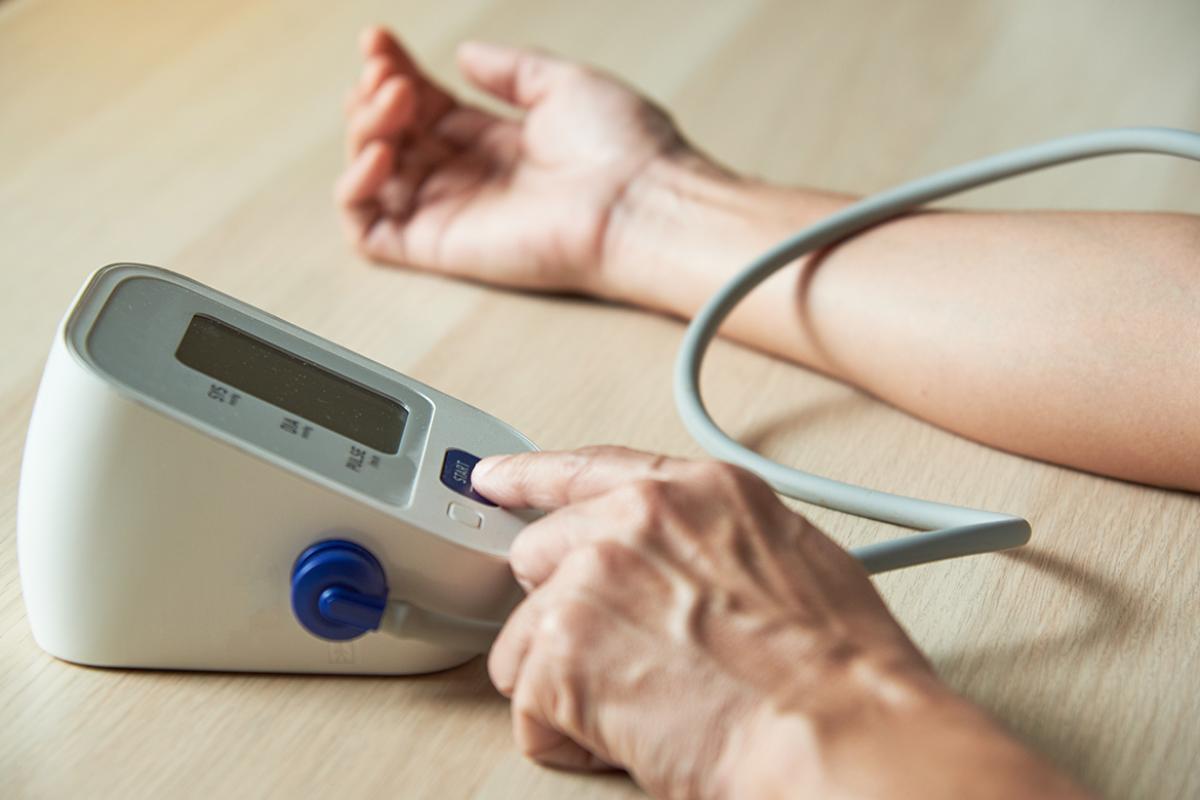 Blood pressure monitor