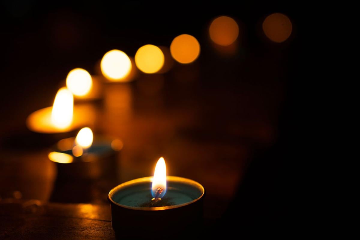 Candle light illuminated in the dark
