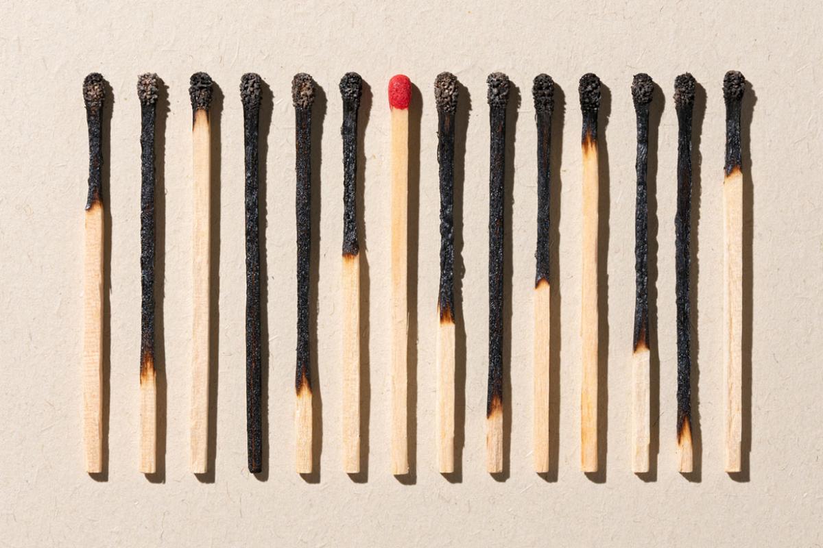 Matchsticks burned down to varying degrees