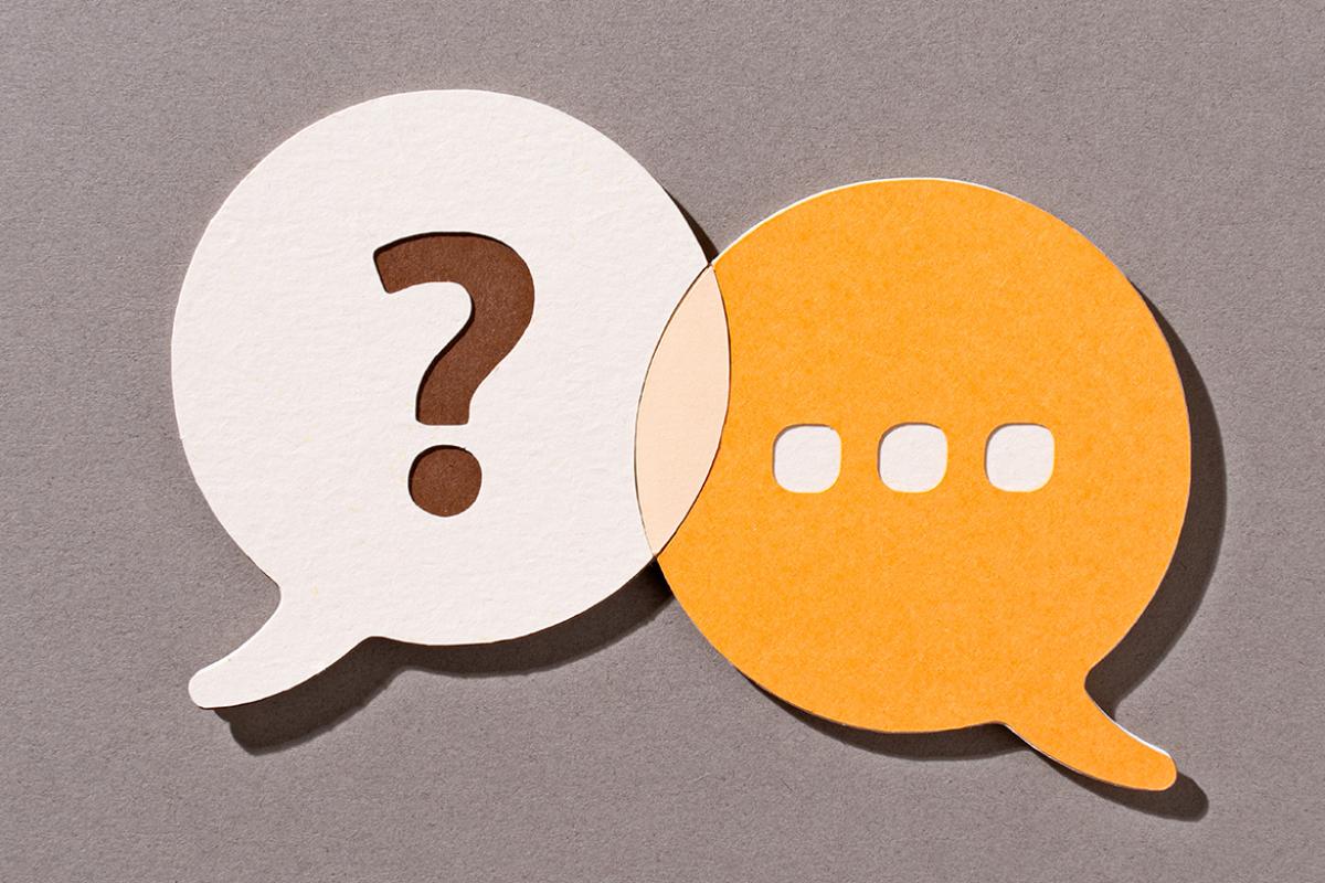 Question and answer conversation bubbles