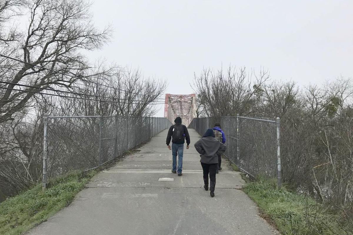 Sacramento medical students leave the clinic to treat the homeless